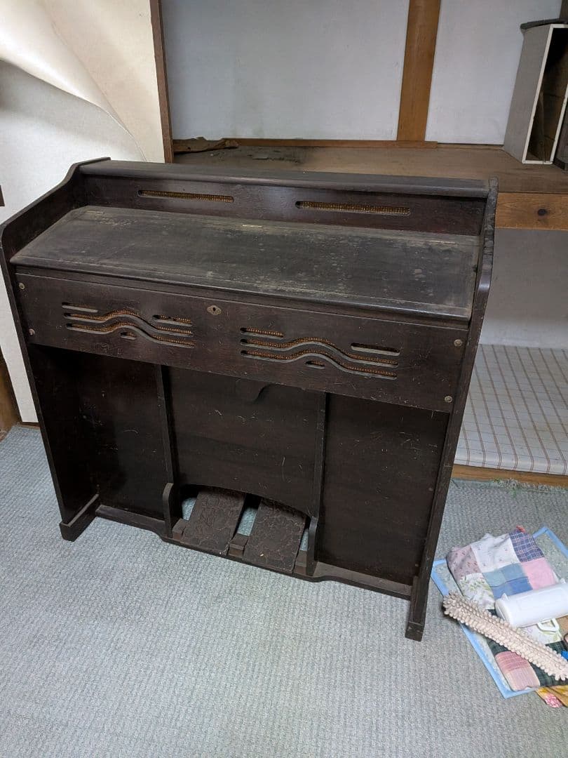 タイガー　ヤマハ足踏みオルガン　イス付き　Vintage(⁠•̀⁠ᴗ⁠-⁠)⁠✧