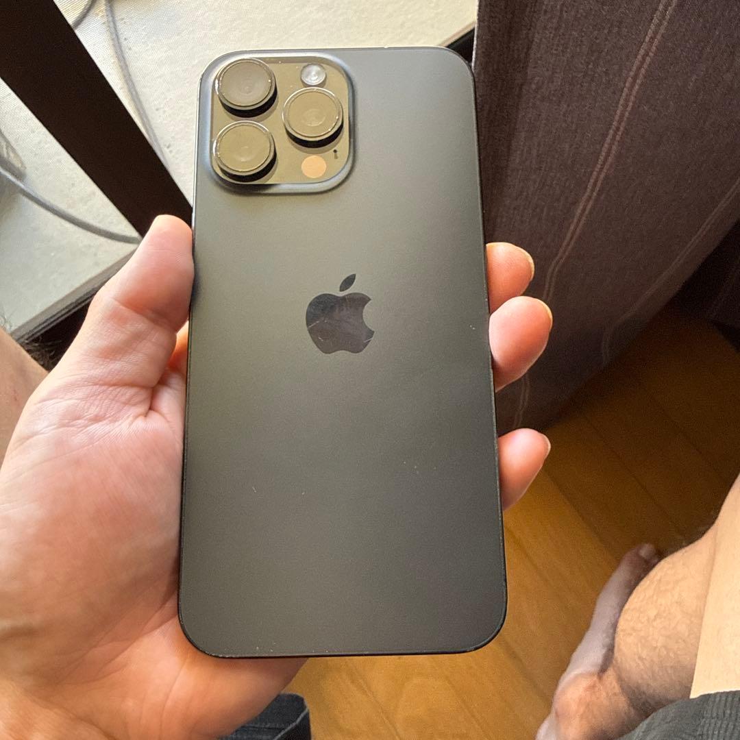 Apple iPhone 15Pro MAXグラファイト 6.1インチ 本体