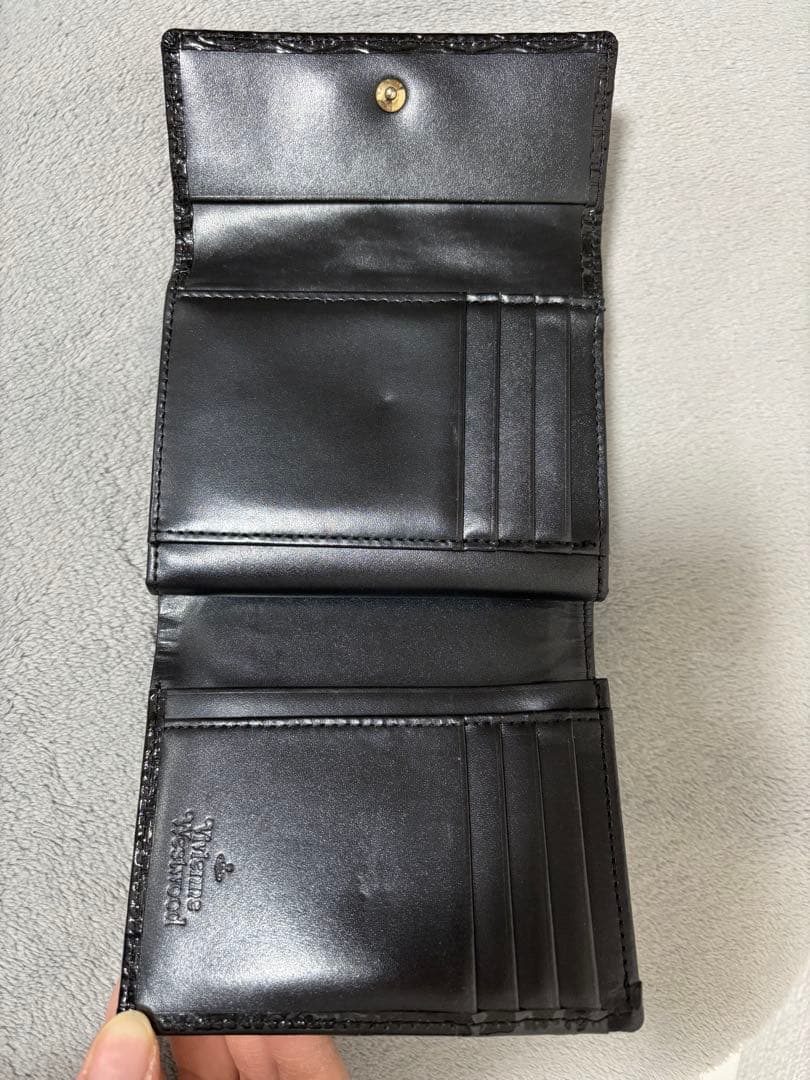 ヴィヴィアン 美品Vivienne 二つ折り財布 ブラック 大容量