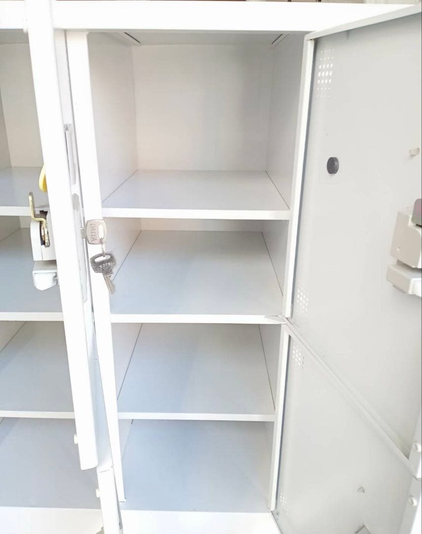 6人用ロッカー　鍵　スペアキー付き　スチール　幅90cm 高さ88.5cm