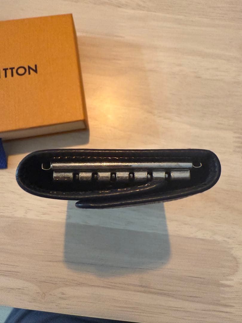 ルイヴィトン エピ ミュルティクレ6 キーケース6 連