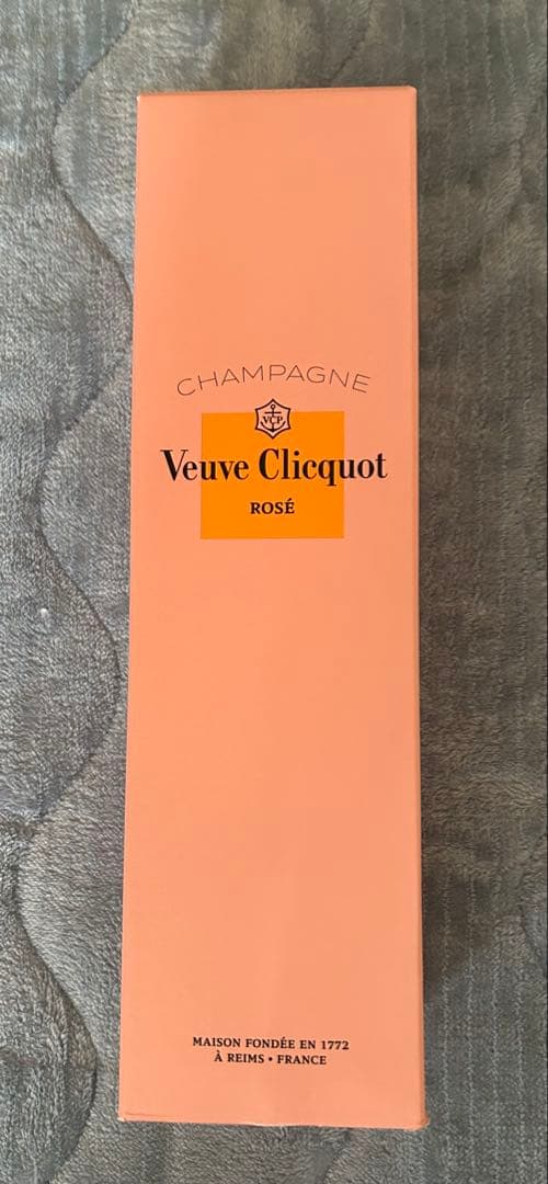 シャンパン ヴーヴ・クリコ ローズラベル