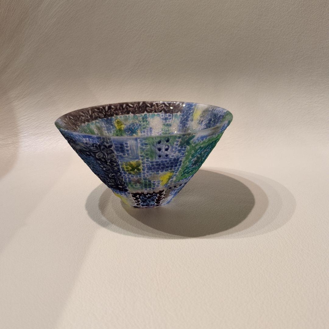 大室桃生 さんのガラス器