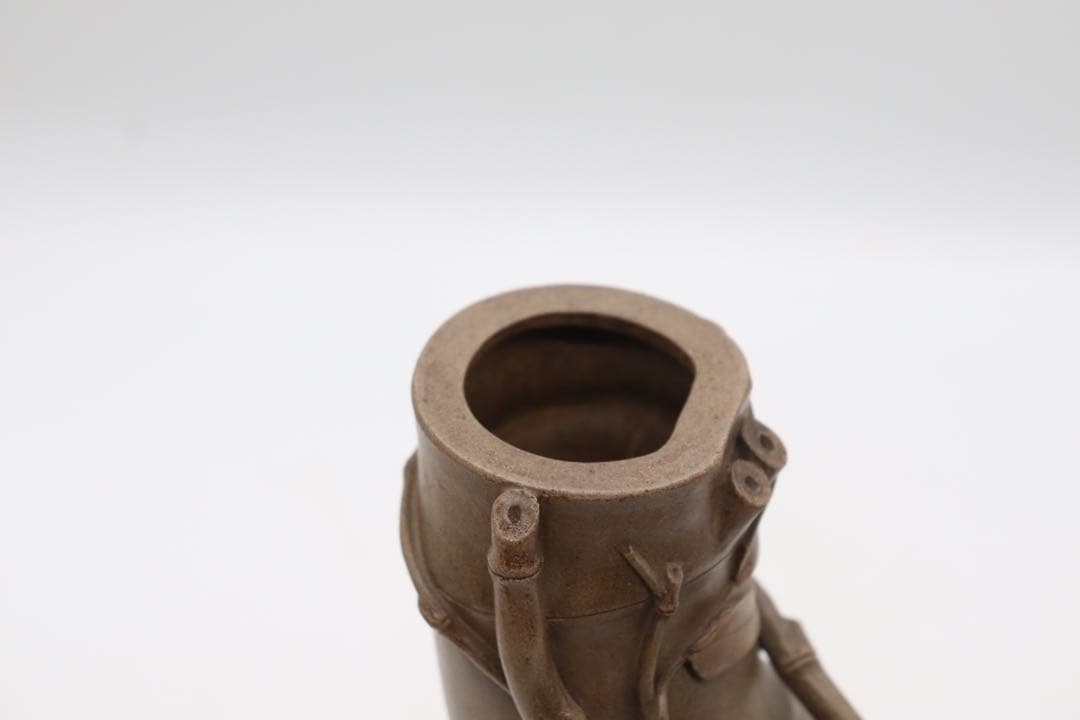 中国　黄泥竹型筆入　在銘　送料込み1117