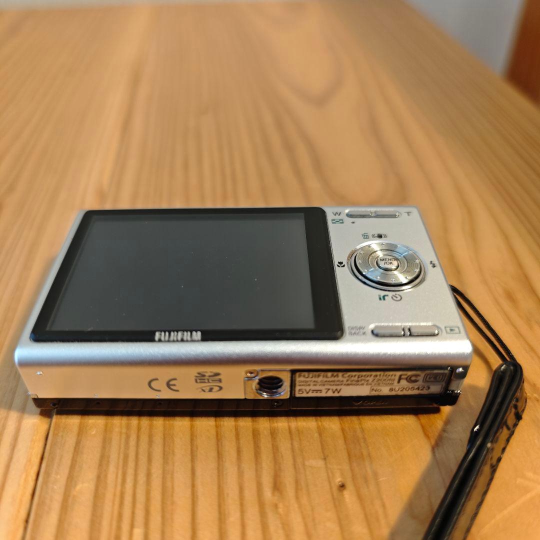 FUJIFILM FINEPIX Z z200fd コンパクトデジタルカメラ