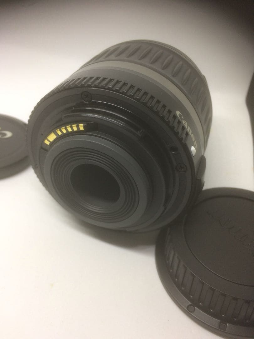 canon zoom lenz EF-S 18〜 55mm