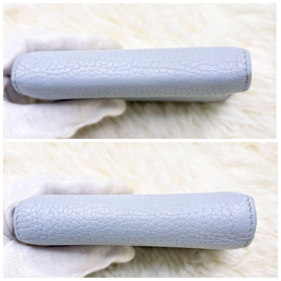 現行♡ミュウミュウ 三つ折り財布 ヴィッテロダイノレザー コーンフラワーブルー