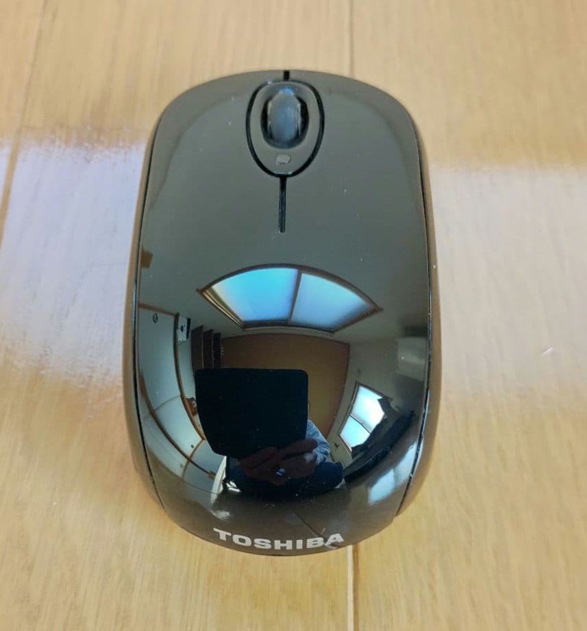 TOSHIBA 一体型　デスクトップPC Windows10