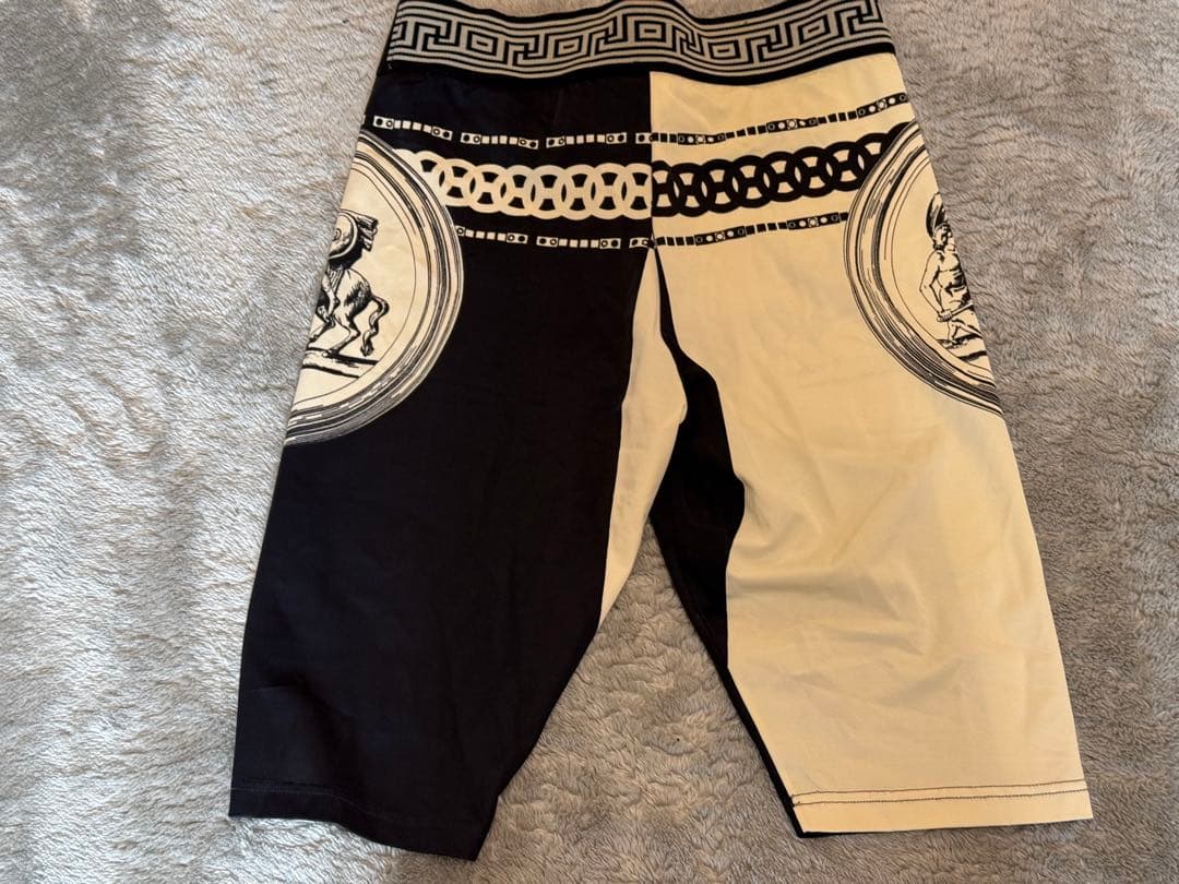 ルタオジャパン様　VERSACE スパッツ　スイムショーツ 水着　パンツ