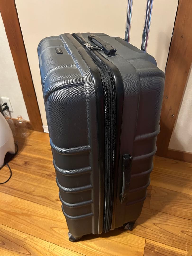 サムソナイト キャリーケース 大容量 大型 スーツケース 四輪 アジャスター付き