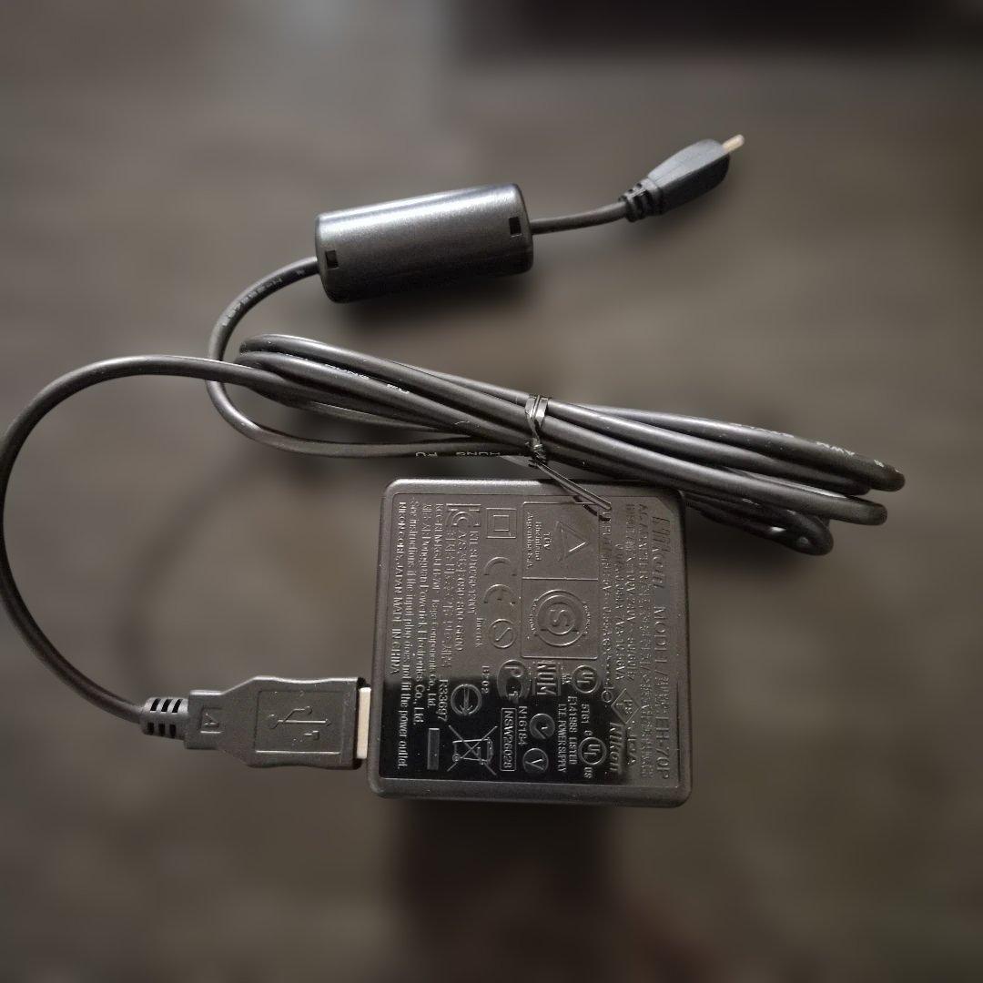 Nikon COOLPIX ピンク 8倍光学ズーム