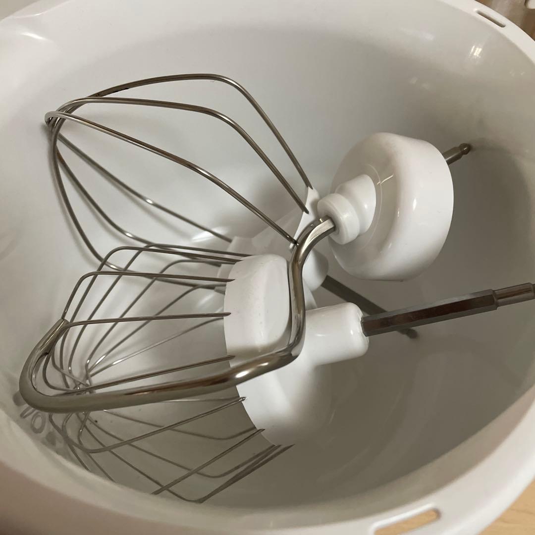 箱付きホワイト キッチンミキサー BOSCH 2回使用 プラボウル付き