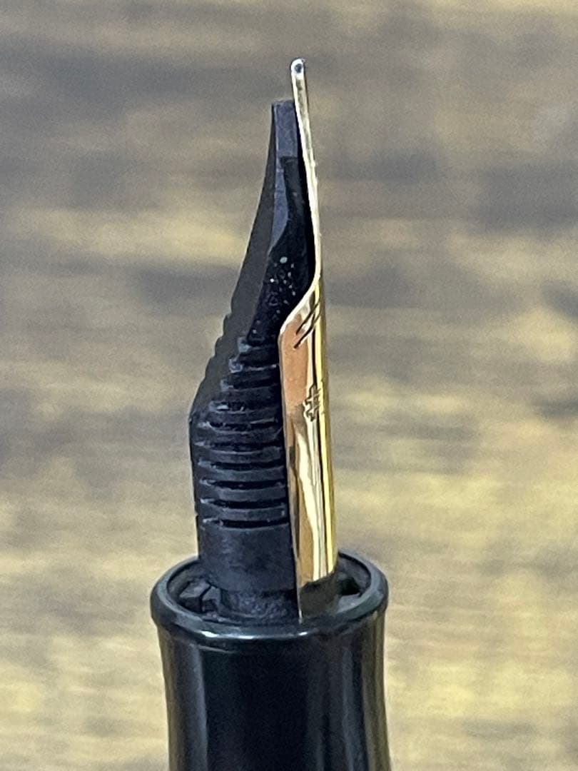 筆記確認＆洗浄済み　初期型　エボナイトペン芯　14金　細字　プラチナ　万年筆