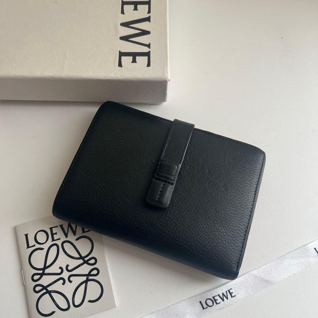 475 極上美品 LOEWE ロエベ 2つ折り財布