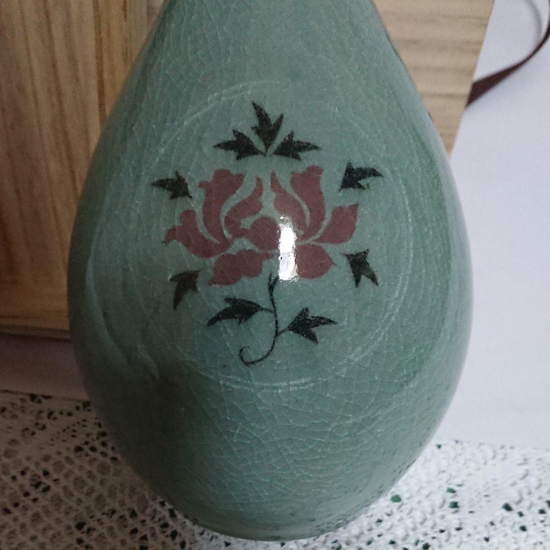 韓国・青磁象嵌1輪瓶・花瓶・未使用品☆常識の範囲の価格交渉ＯＫ☆