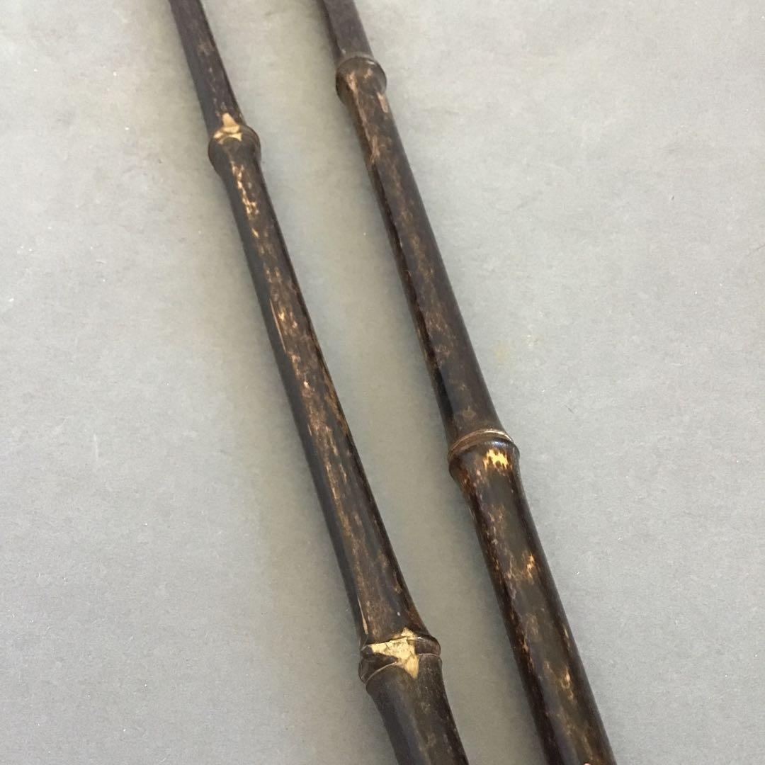 茶道具　掛軸掛け　矢羽津(矢筈)　黒竹　2段組み　金具付　紙箱　S1049KK