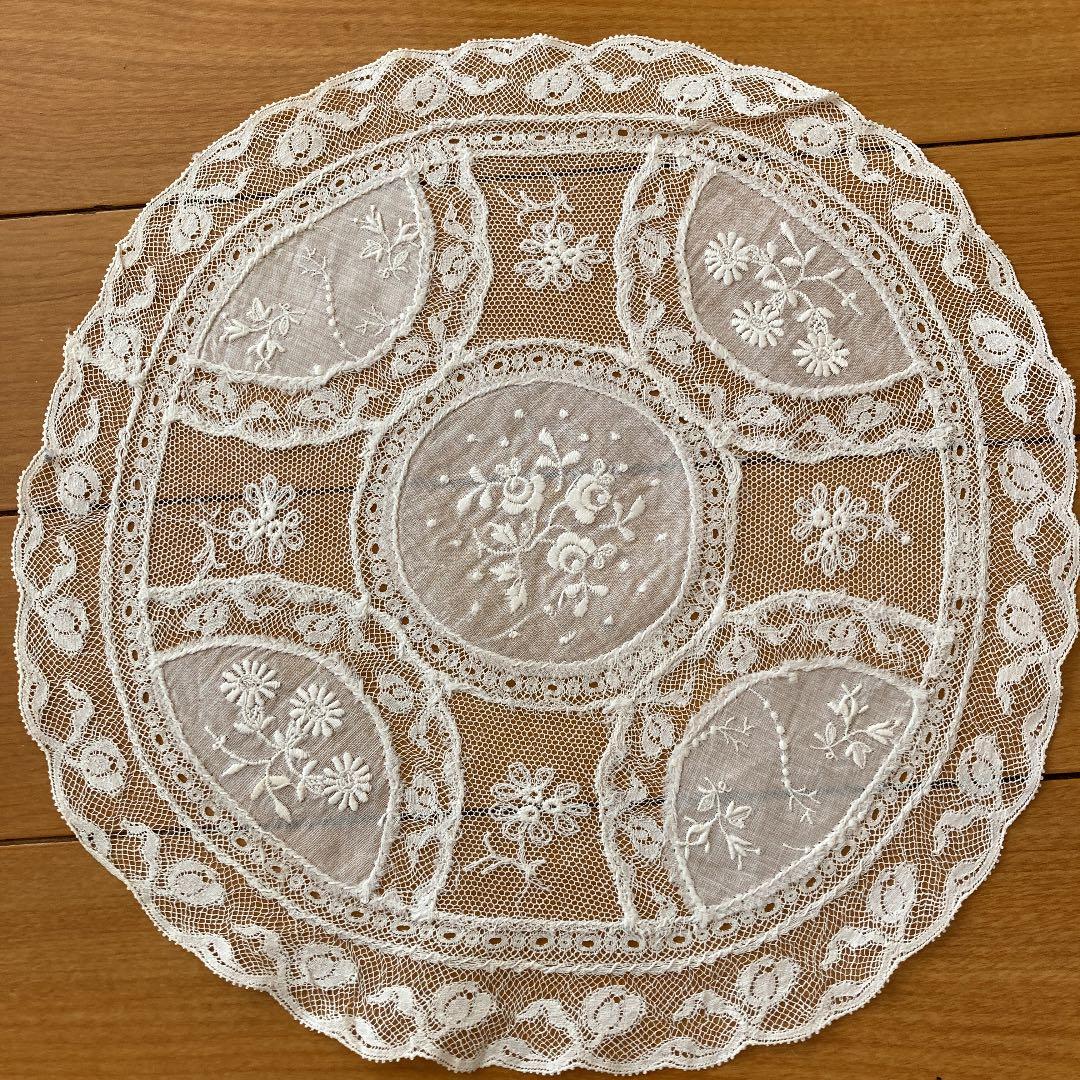 アンティークノルマンディーレースドイリーA