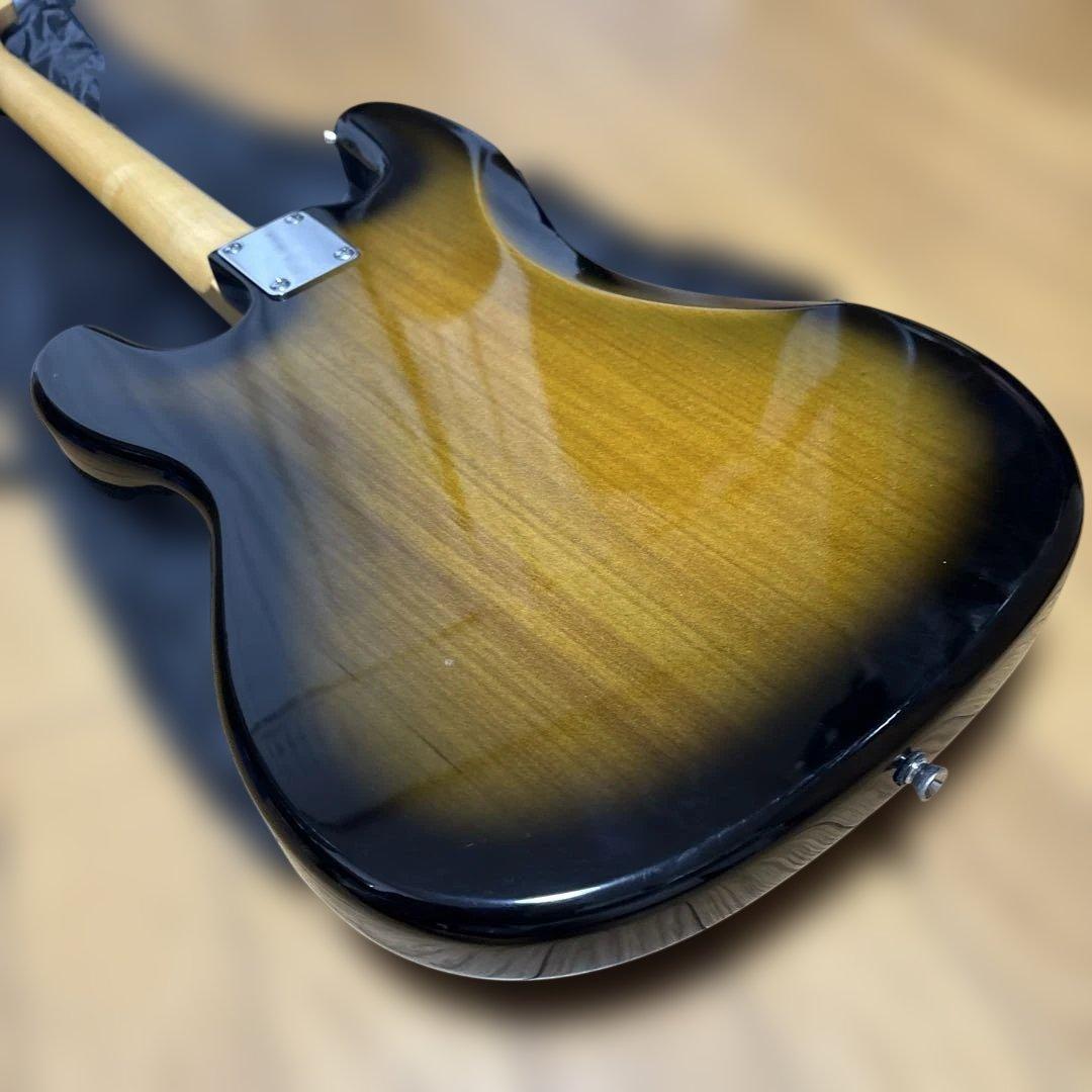 スチュワート エレキギター ベース