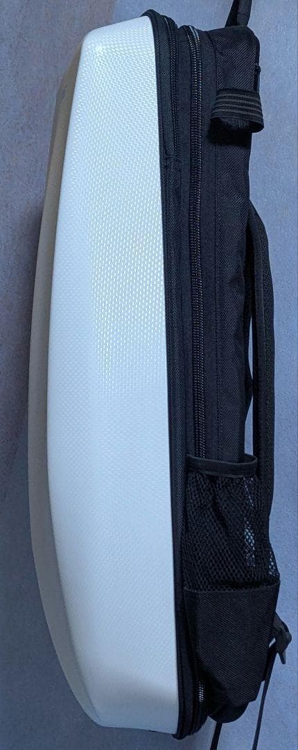 JML バイオリンケース　シェル構造バックパック型　ホワイトカラー