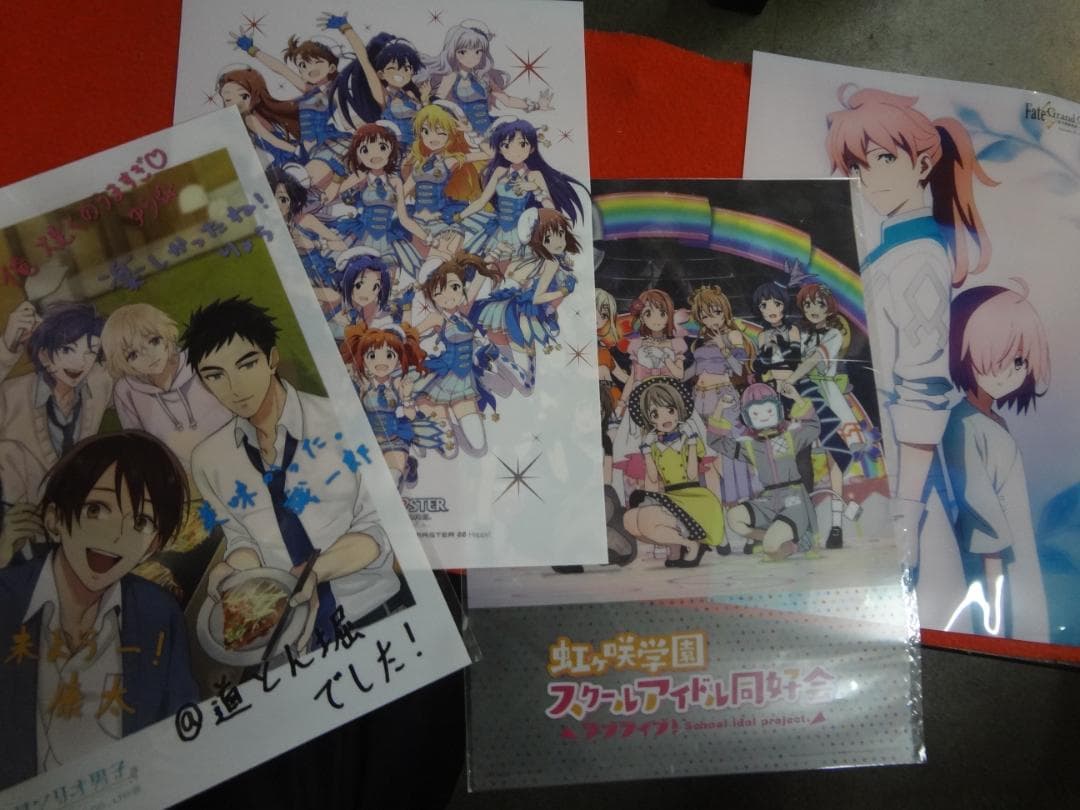 アニメキャラクター　クリアフィルムポスター１００枚まとめてセット