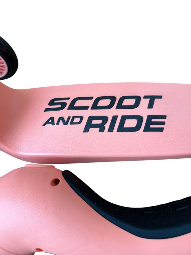 SCOOT AND RIDE ピーチ 三輪車 ヘルメット付　極美品