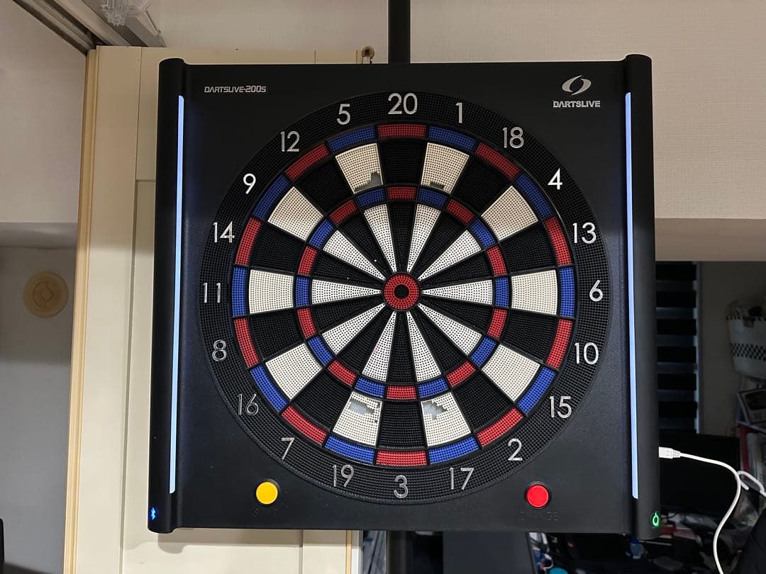 DARTSLIVE 200S 電子ダーツボード　スタンド付き