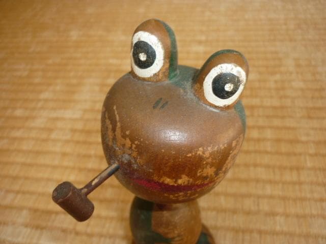 極希少 昭和30年代◆コーワ（興和）パイプをくわえる木製首振りカエル コロちゃん