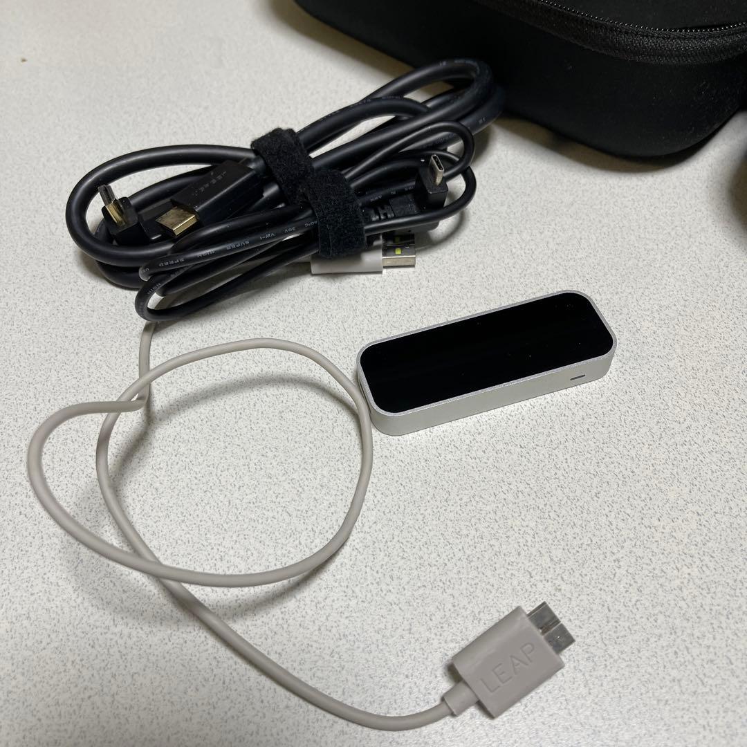 Looking Glass LKG-2K　LEAP Motion付属モデル