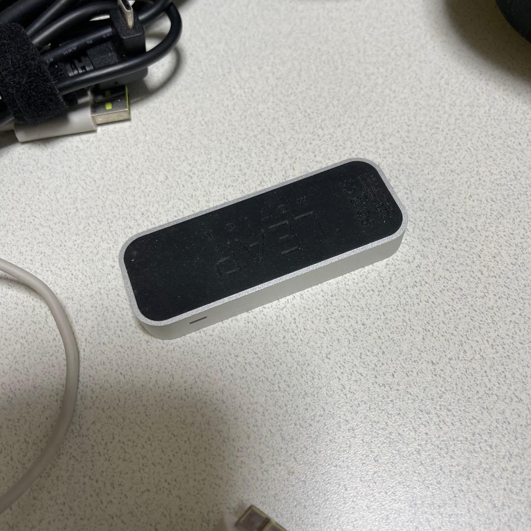 Looking Glass LKG-2K　LEAP Motion付属モデル