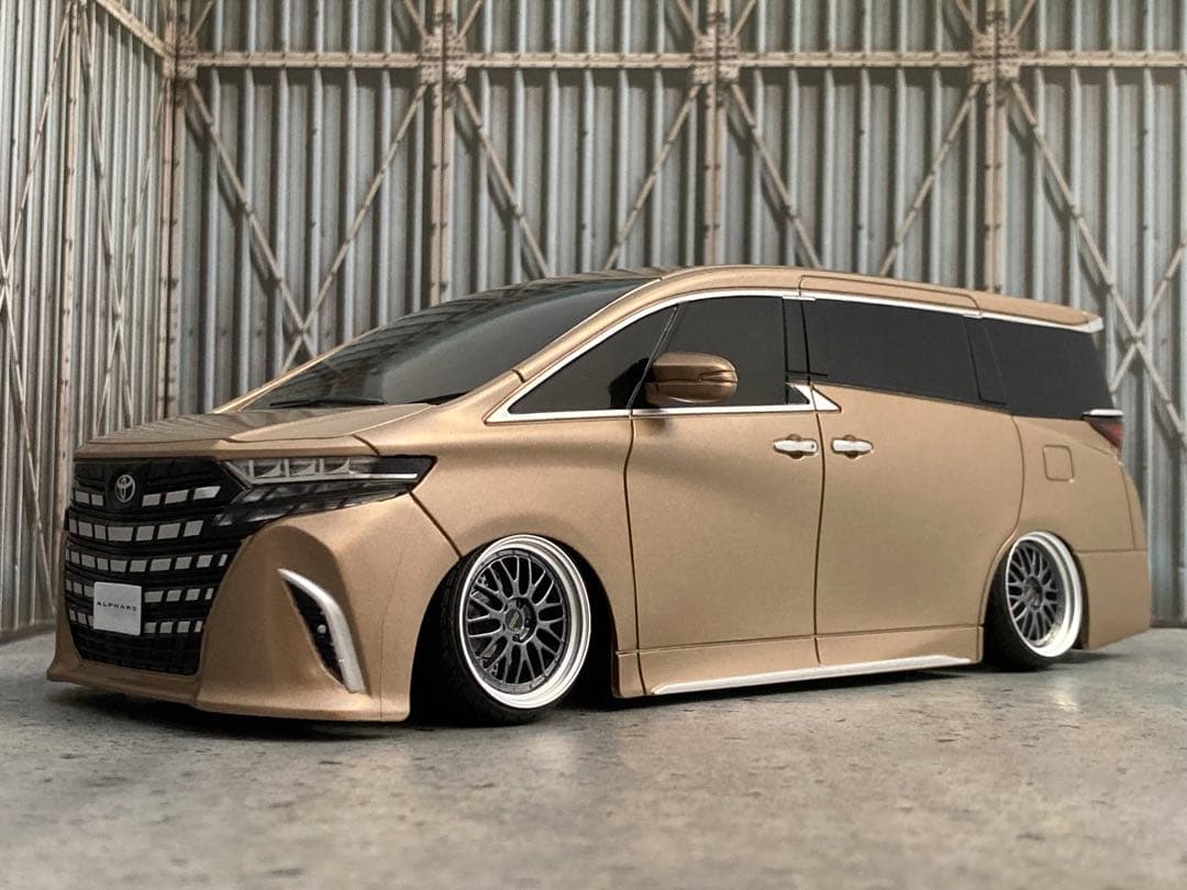 1/24新型アルファード・プレシャスレオブロンド（カスタム品）