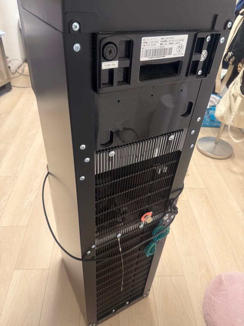 ウォーターサーバー ブラック 冷温水機能