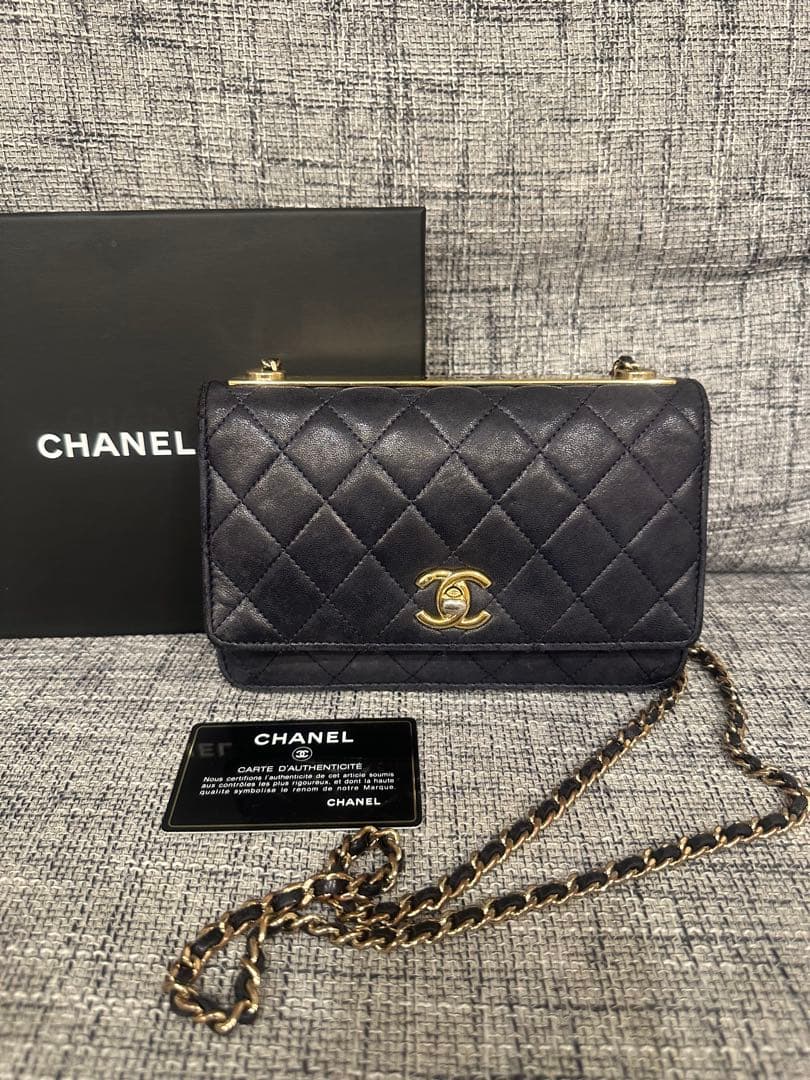 CHANEL ネイビー キルティング チェーンウォレット