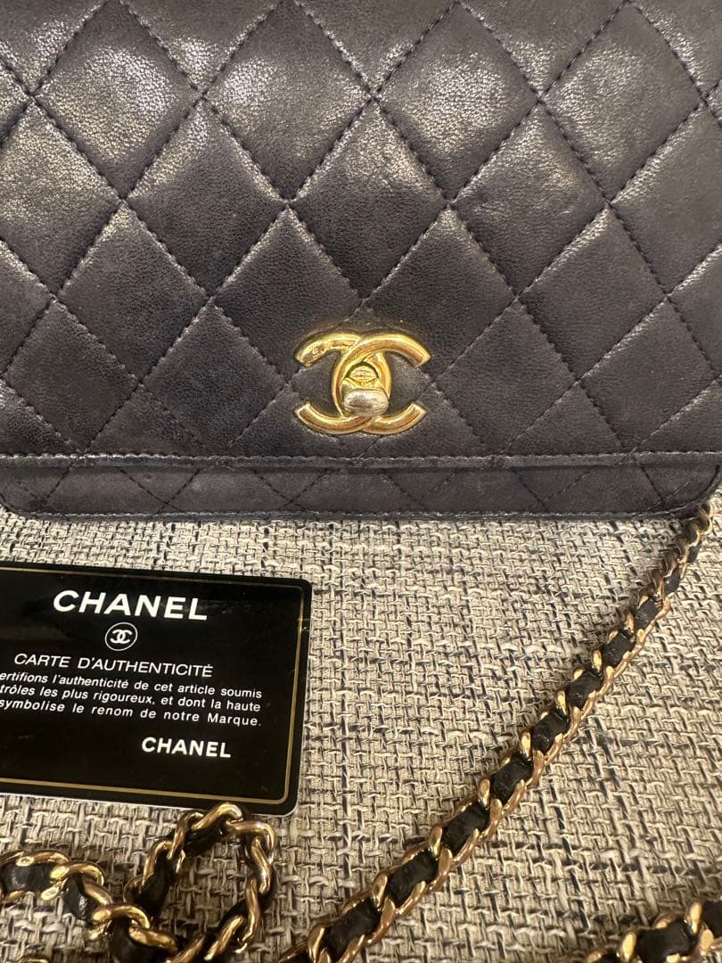 CHANEL ネイビー キルティング チェーンウォレット