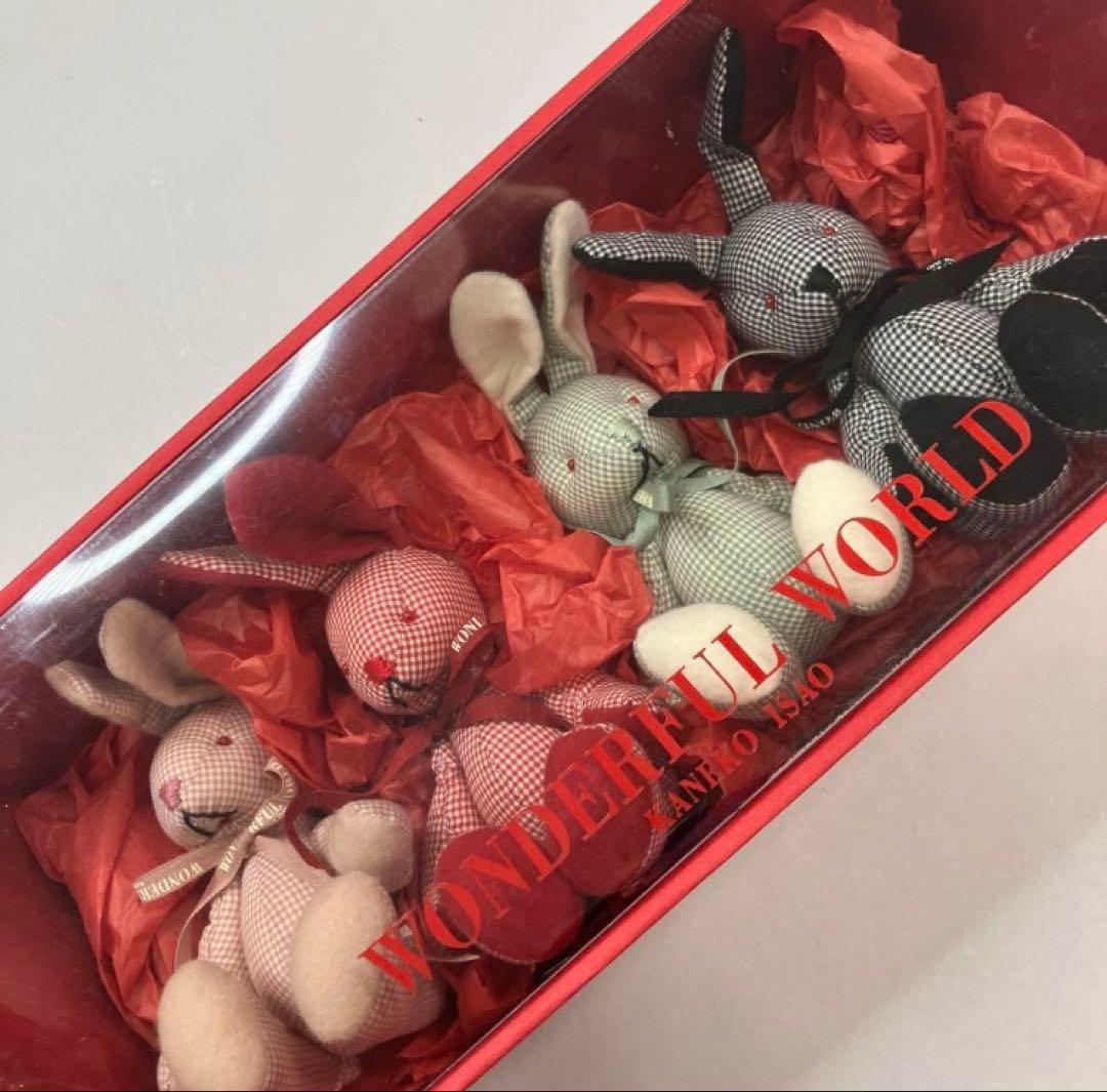 ワンダフルワールド ギンガムうさちゃんコサージュ4個set/専用箱付き