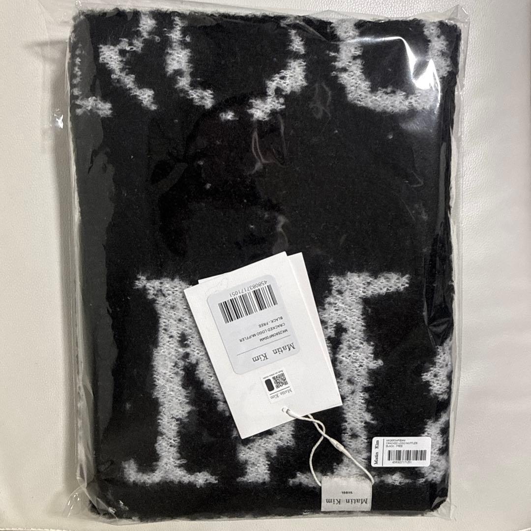 Matin Kim マフラー