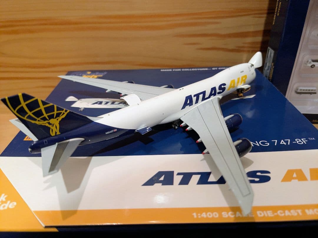 ジェミニ アトラス 747-8F 1/400 GSE 　747 JAL ANA