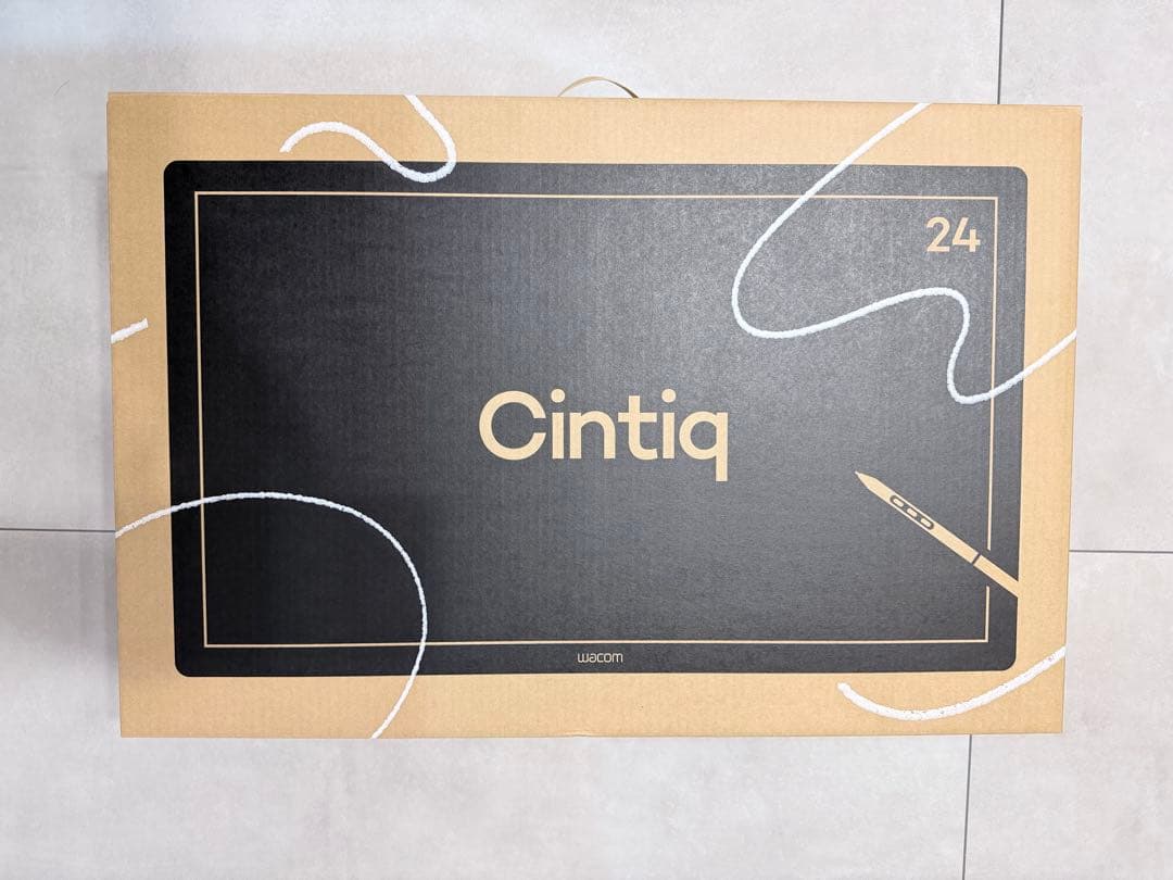 【極美品】新型 Wacom Cintiq24 DTK246 液晶保護フィルム付き