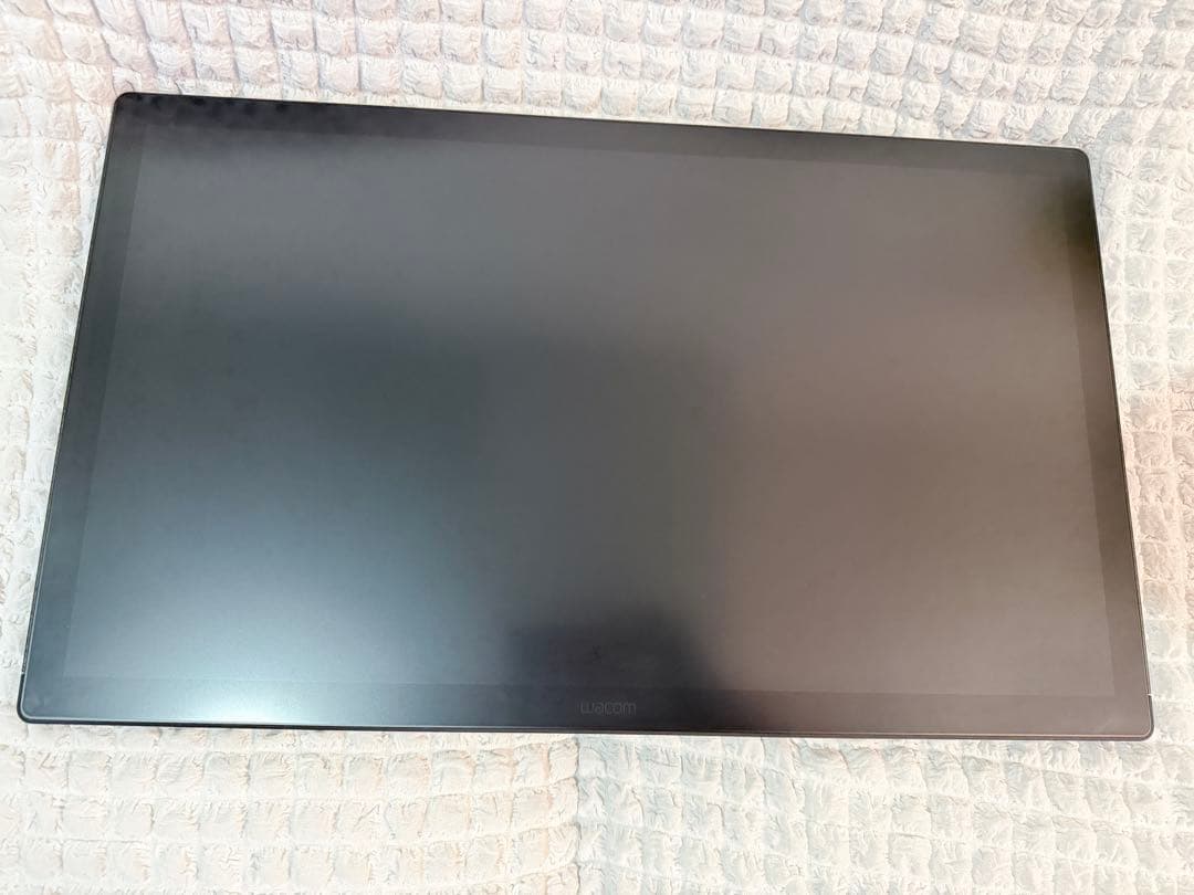【極美品】新型 Wacom Cintiq24 DTK246 液晶保護フィルム付き