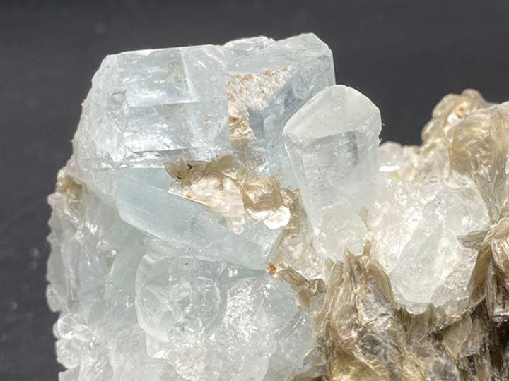 アクアマリン　結晶　マイカ　雲母　221g