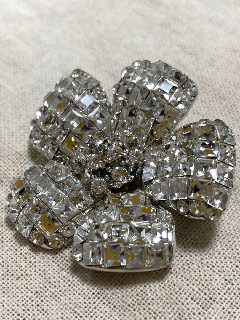 フォクシー　フラワー　ブローチ　Fleur 定番