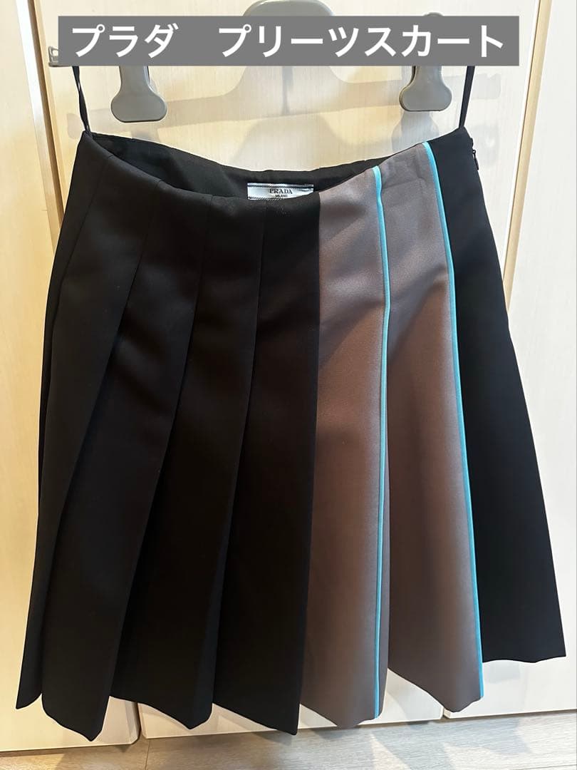 PRADA プラダ　プリーツスカート　38サイズ