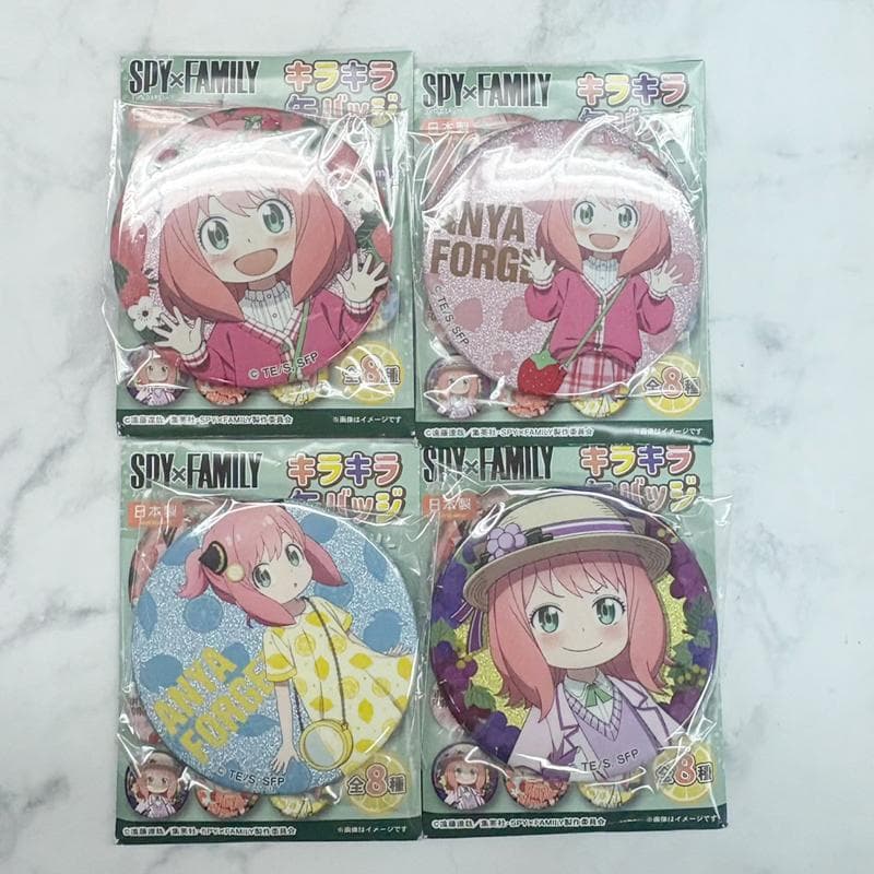 未使用 スパイファミリー キラキラ缶バッジ フルーツ 全8種セット