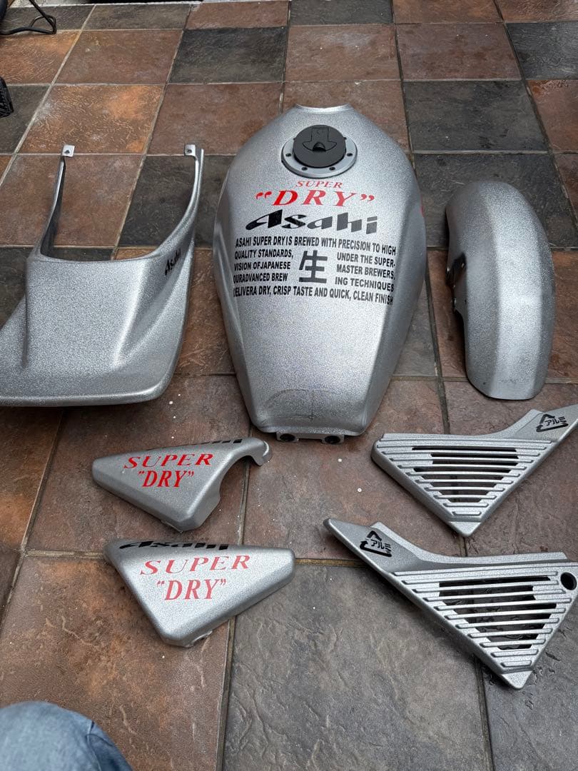 ゼファー400 外装セット asahi super dry カラー