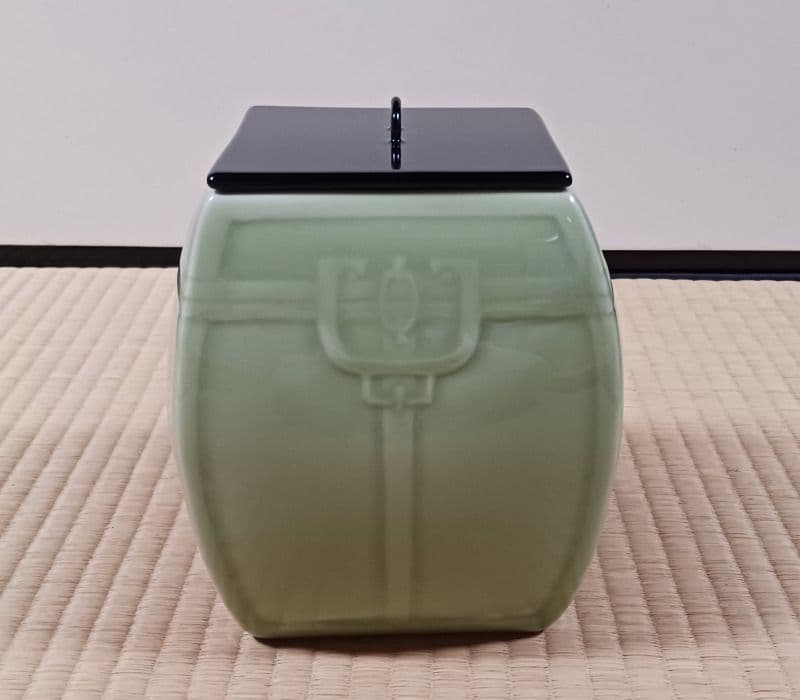 鎧櫃水指　手塚玉堂　茶道具