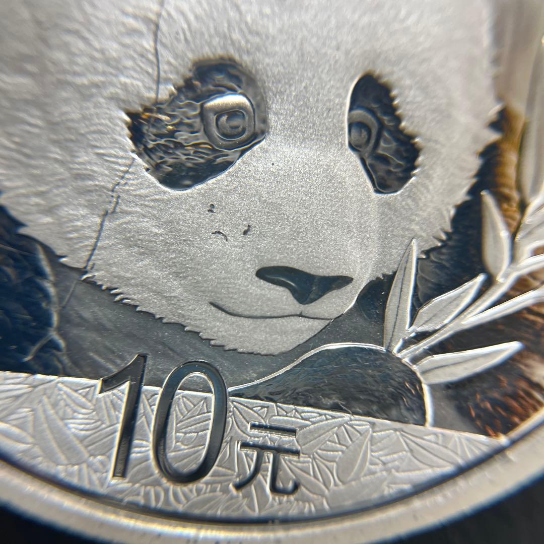 【純銀】2018年パンダ銀貨　10元　カプセル付き①