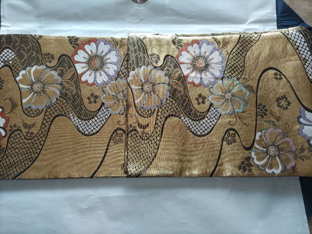 赤い花柄振袖一式