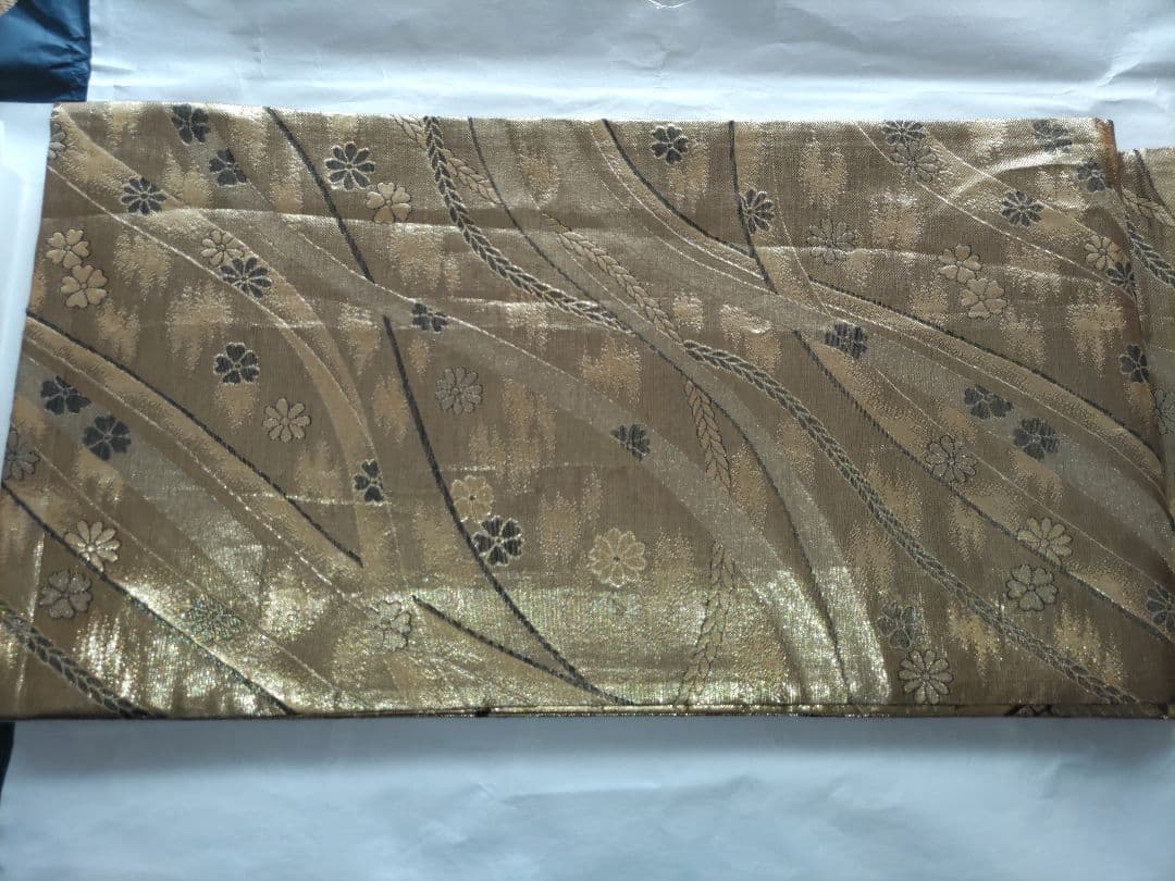 赤い花柄振袖一式