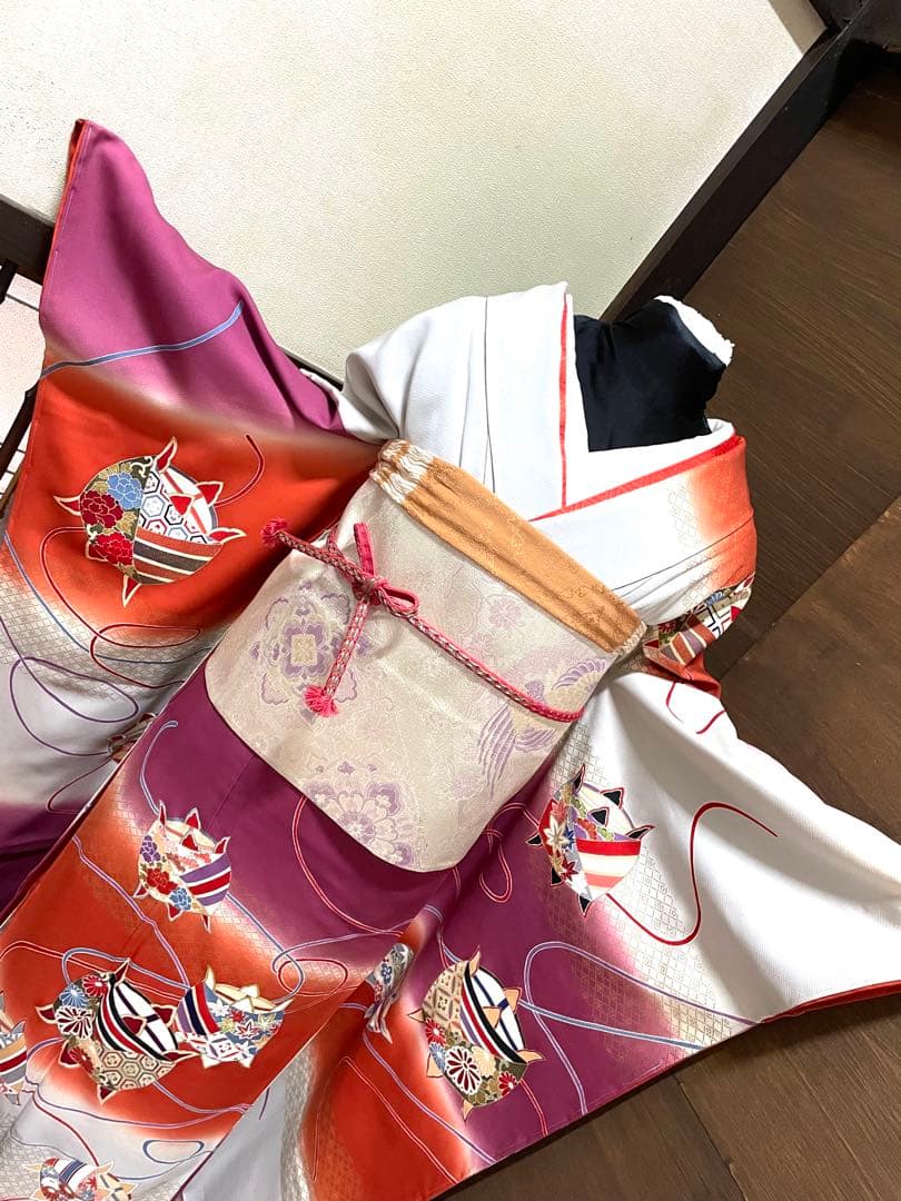 振袖フルセット6点サイズＬ糸巻文　暈し染め　金彩　正絹