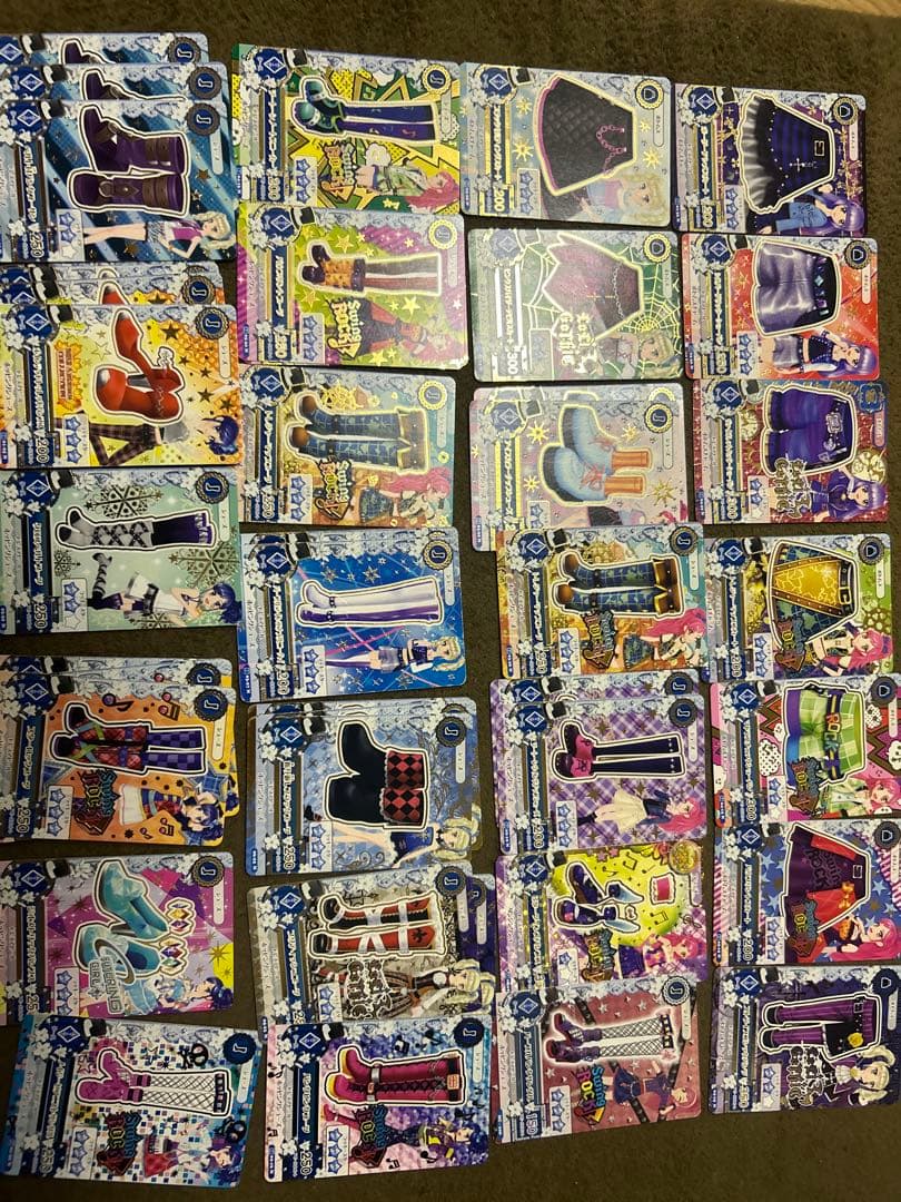 S*様 アイカツカード　大量　まとめ売り　　1000枚以上　お値下げ相談⚪︎
