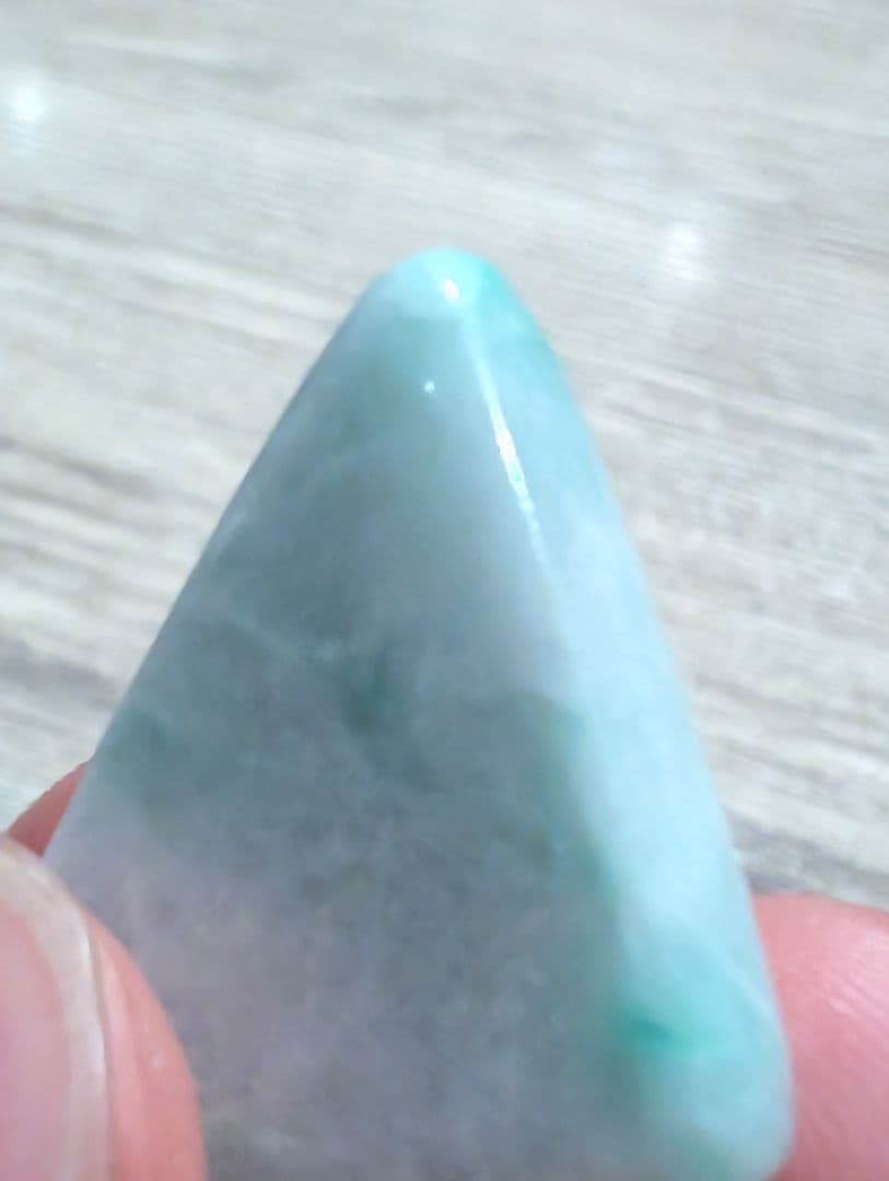 小滝　ヒスイ峡　糸魚川　翡翠　ペンダント　緑　白地が綺麗